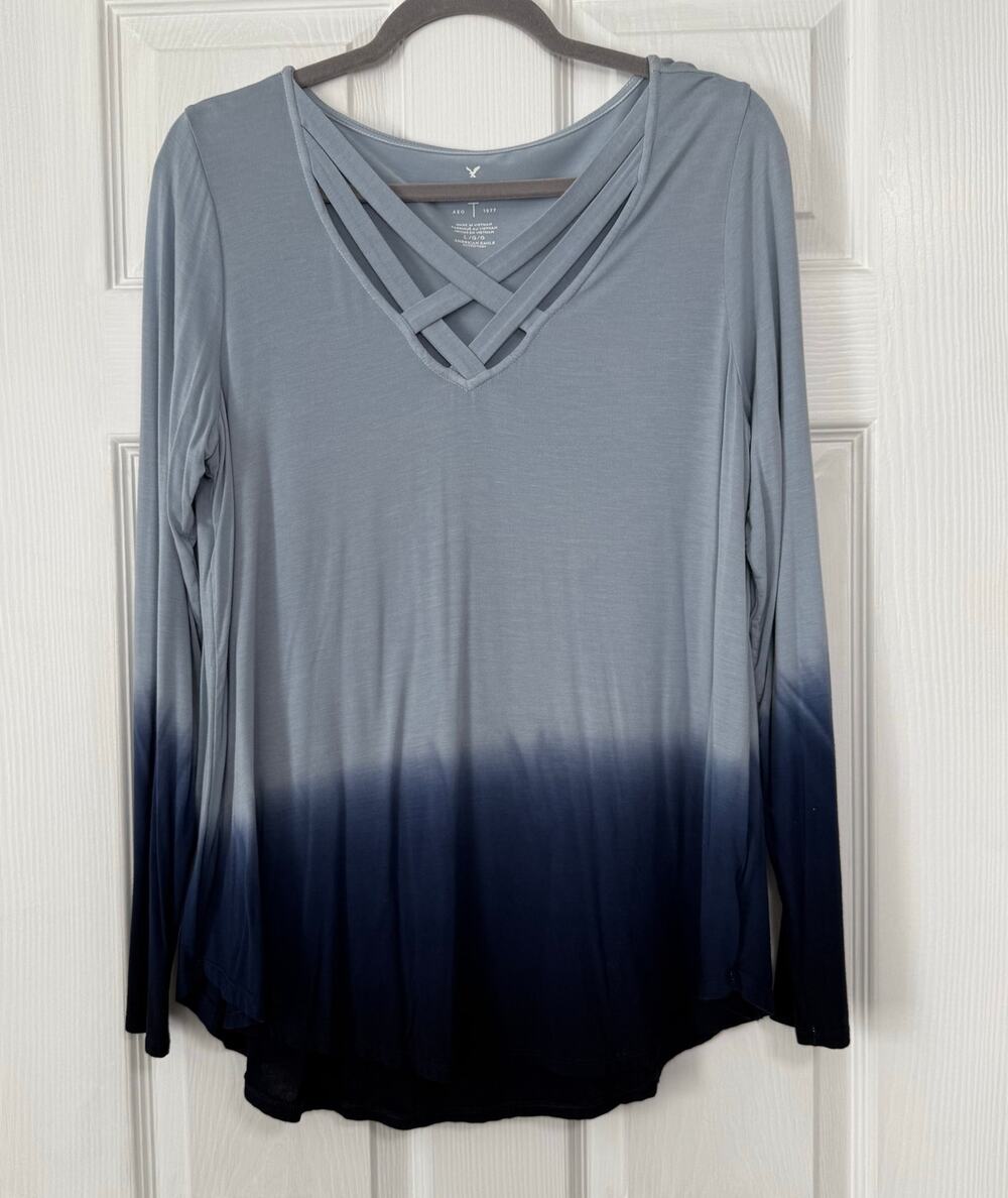 American Eagle Outfitters Women's Blue Ombre Soft & Sexy Top Size Large